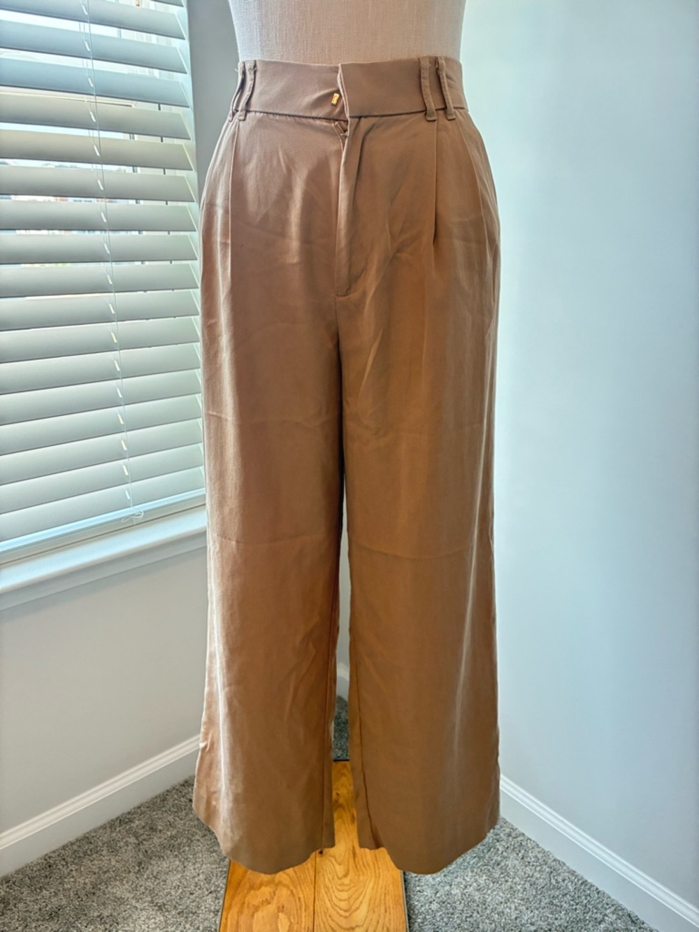 Zara Women's Khaki Wide Leg Trouser Pants